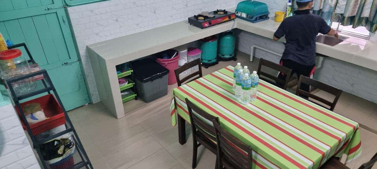 Home Stay Mutiara Kasih Kuantan Esterno foto